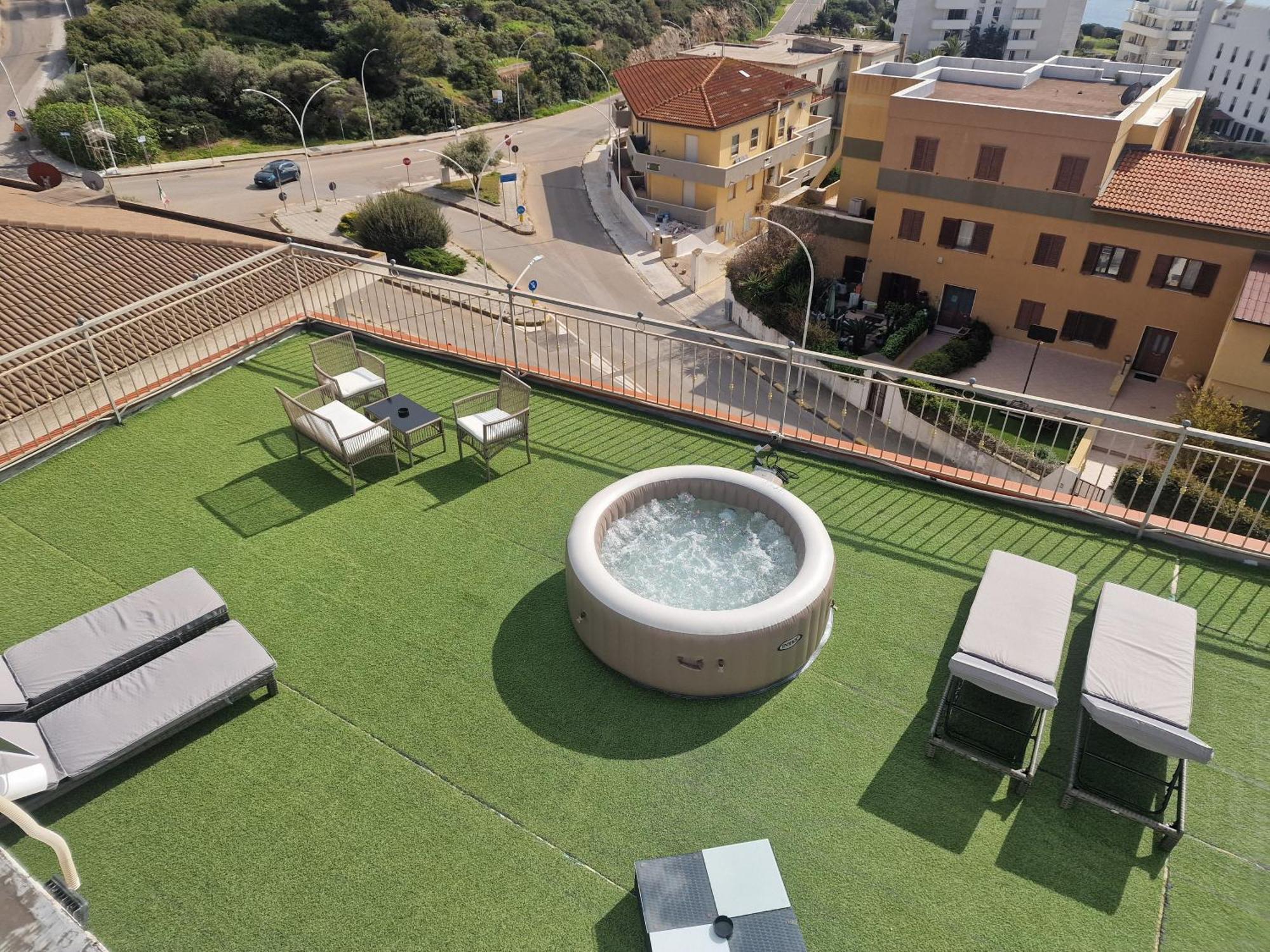 Piras Hotel