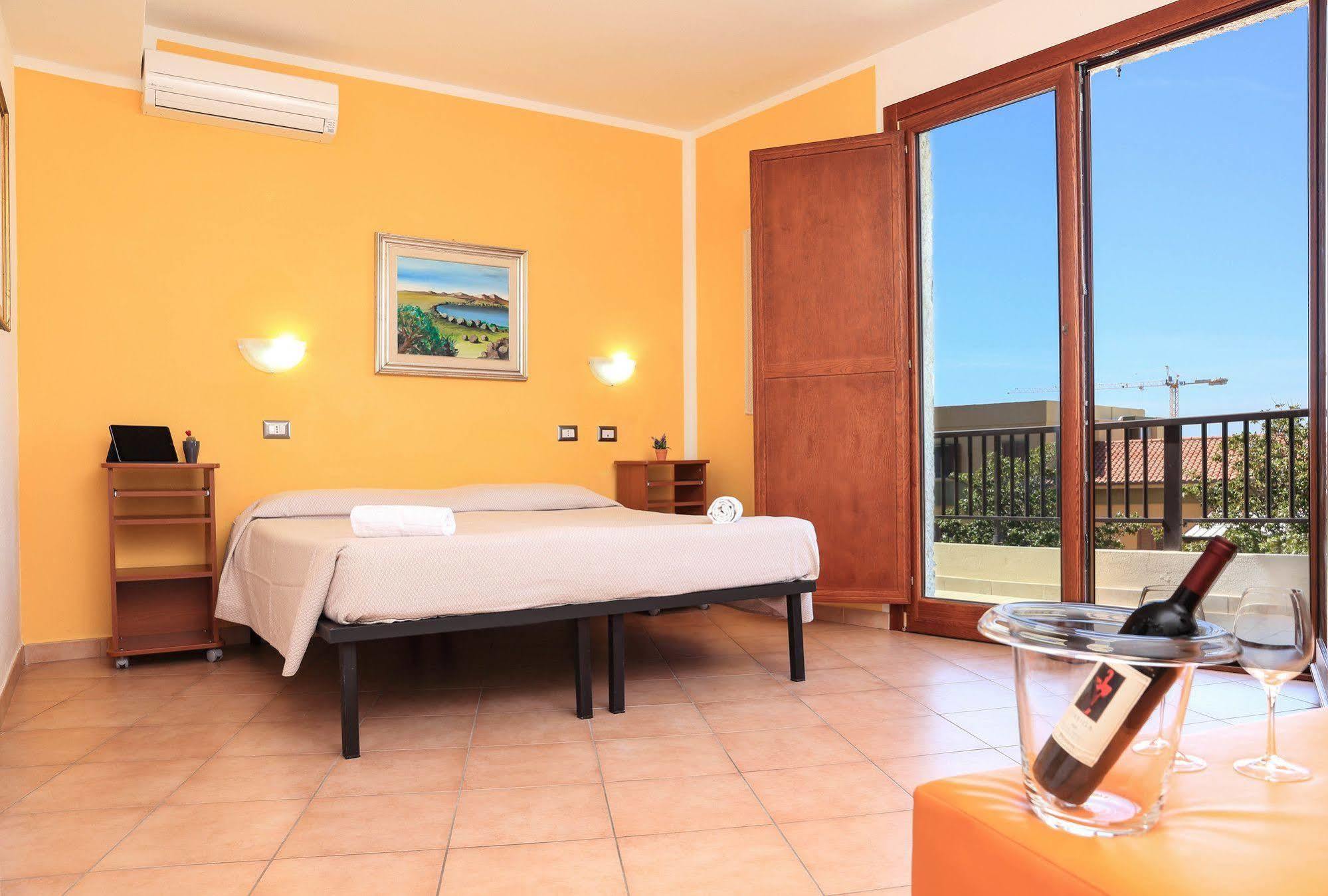 Piras Hotel