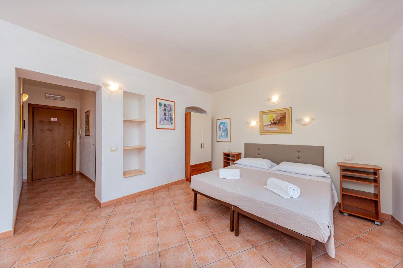 Piras Hotel 3*