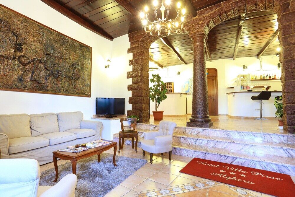 Piras Hotel 3*